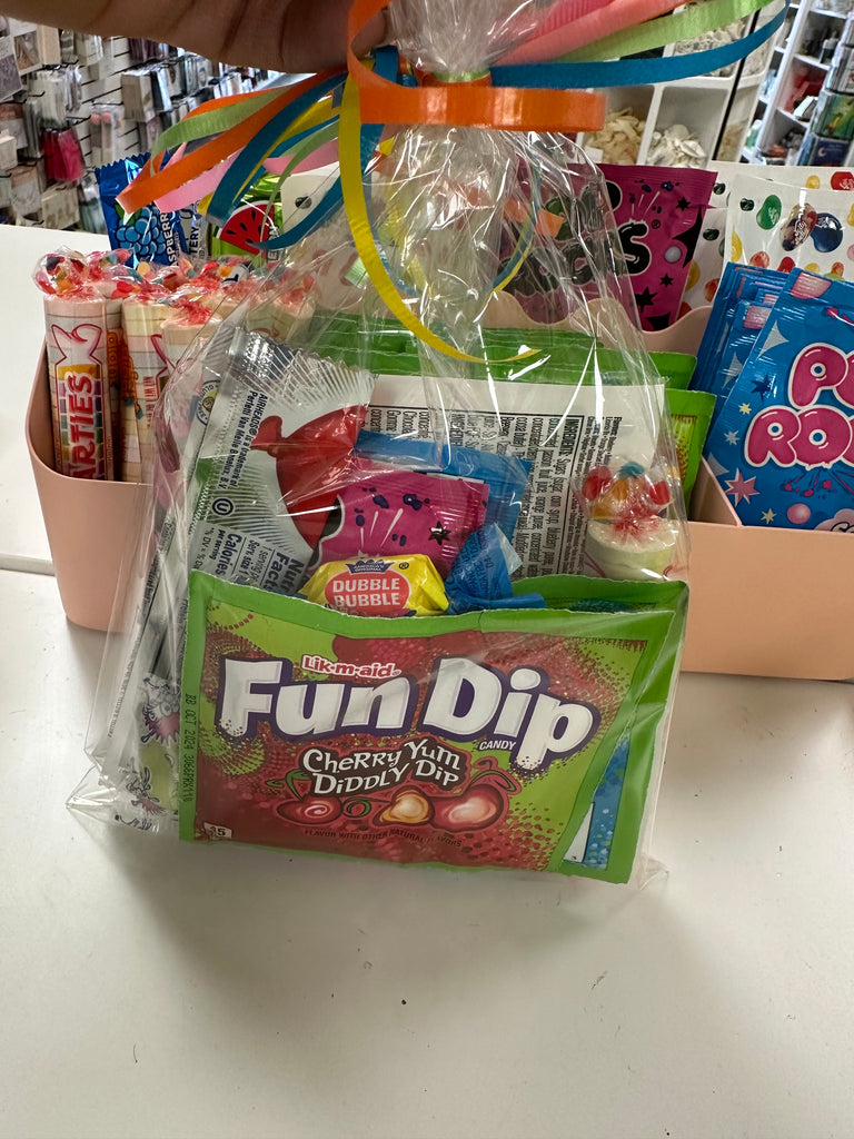 $10 Candy bag - loot bag - please try to order the day before so we have time to make these fresh for you