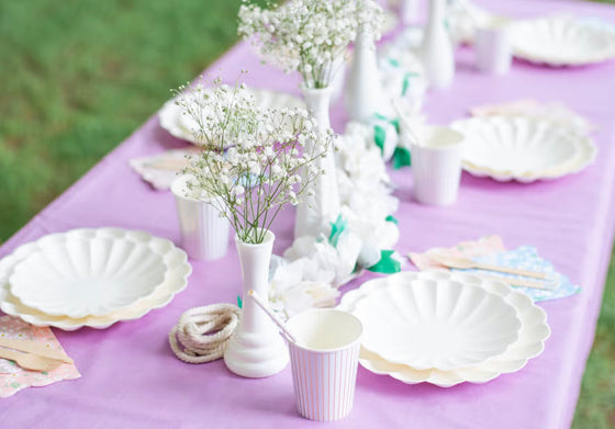 Eco-friendly pastel purple (lilac) disposable paper table cover