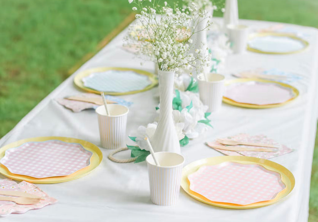 Eco-friendly white disposable paper table cover