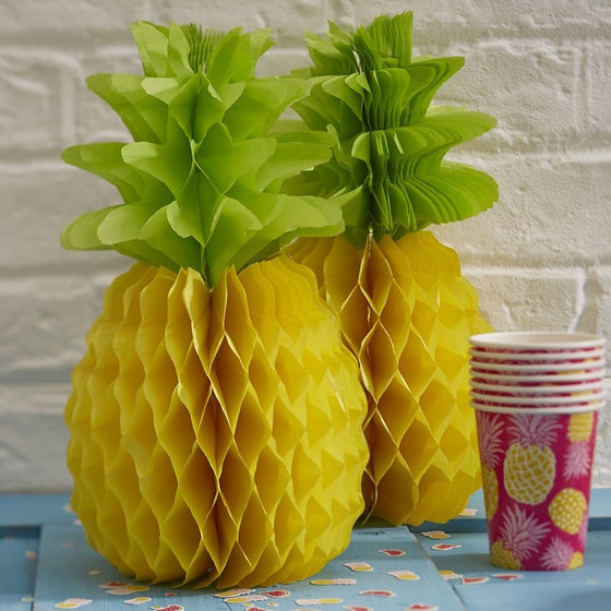 Honeycomb pineapples