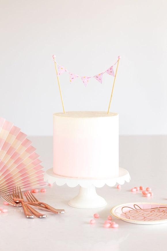 Cake by Courtney- pennant cake topper