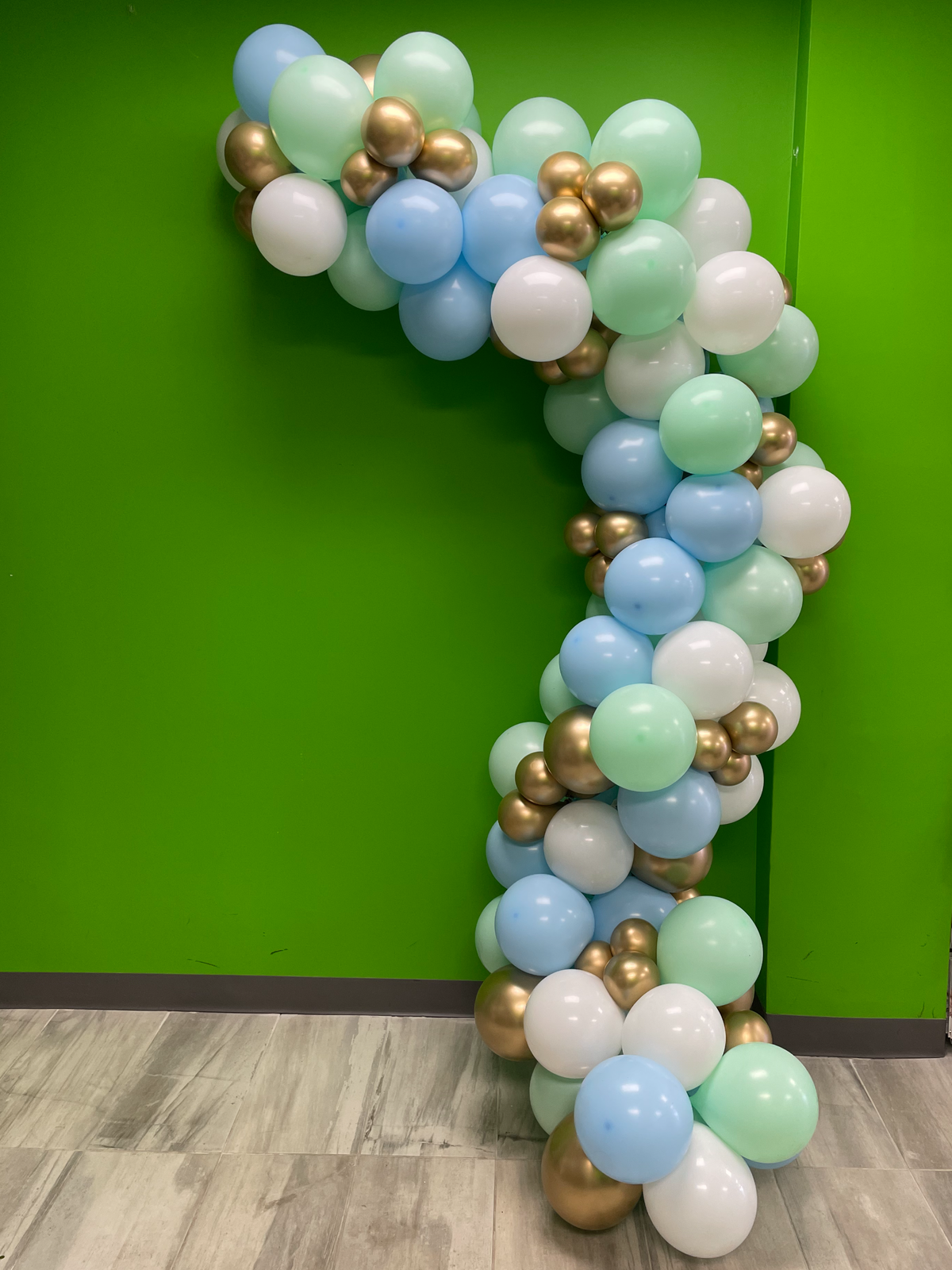 Balloon garlands