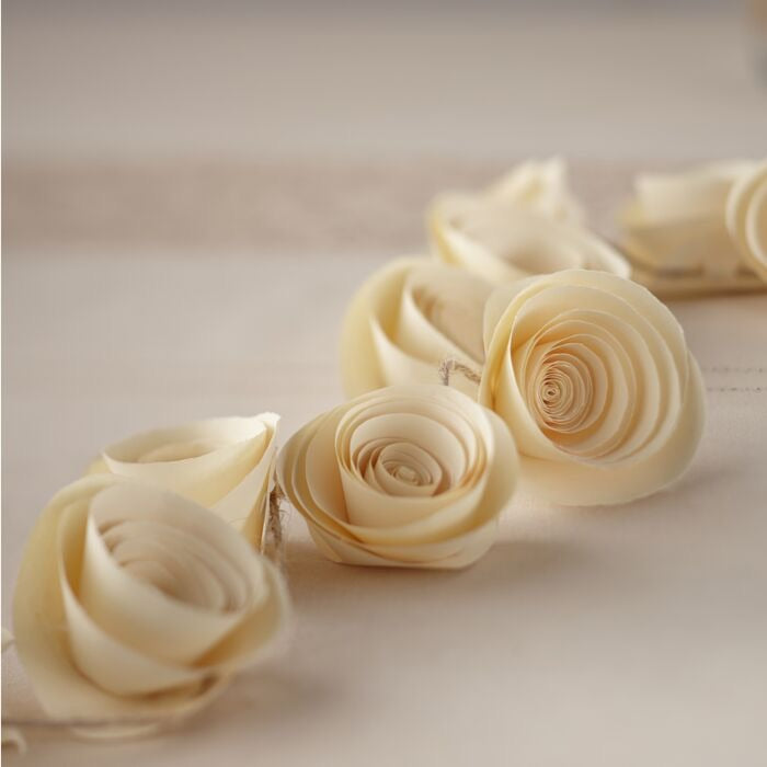 *SALE* Vintage ivory paper flower garland